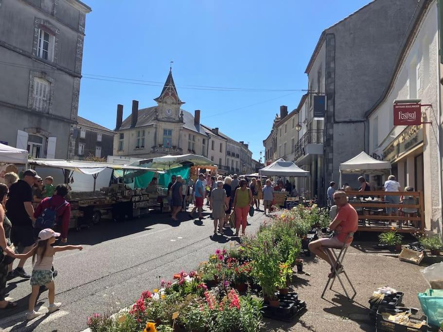 Holiday home Propriete De Campagne Au Calme Le Bourdeix