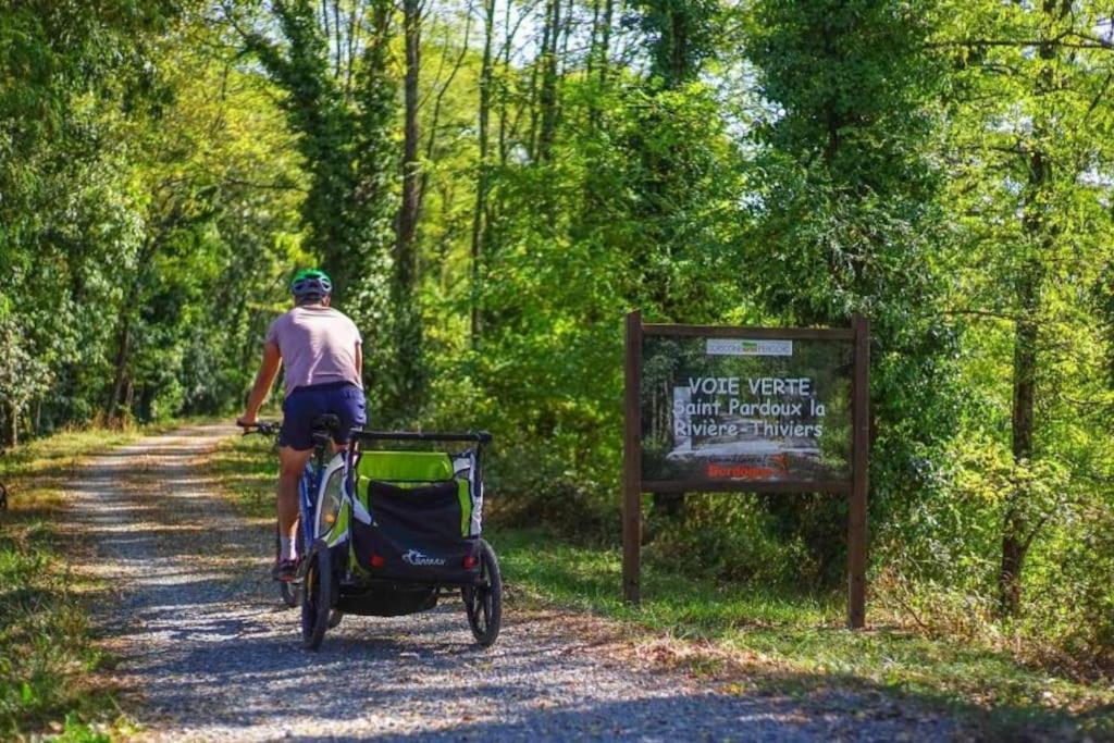 Сasa de vacaciones Propriete De Campagne Au Calme Le Bourdeix